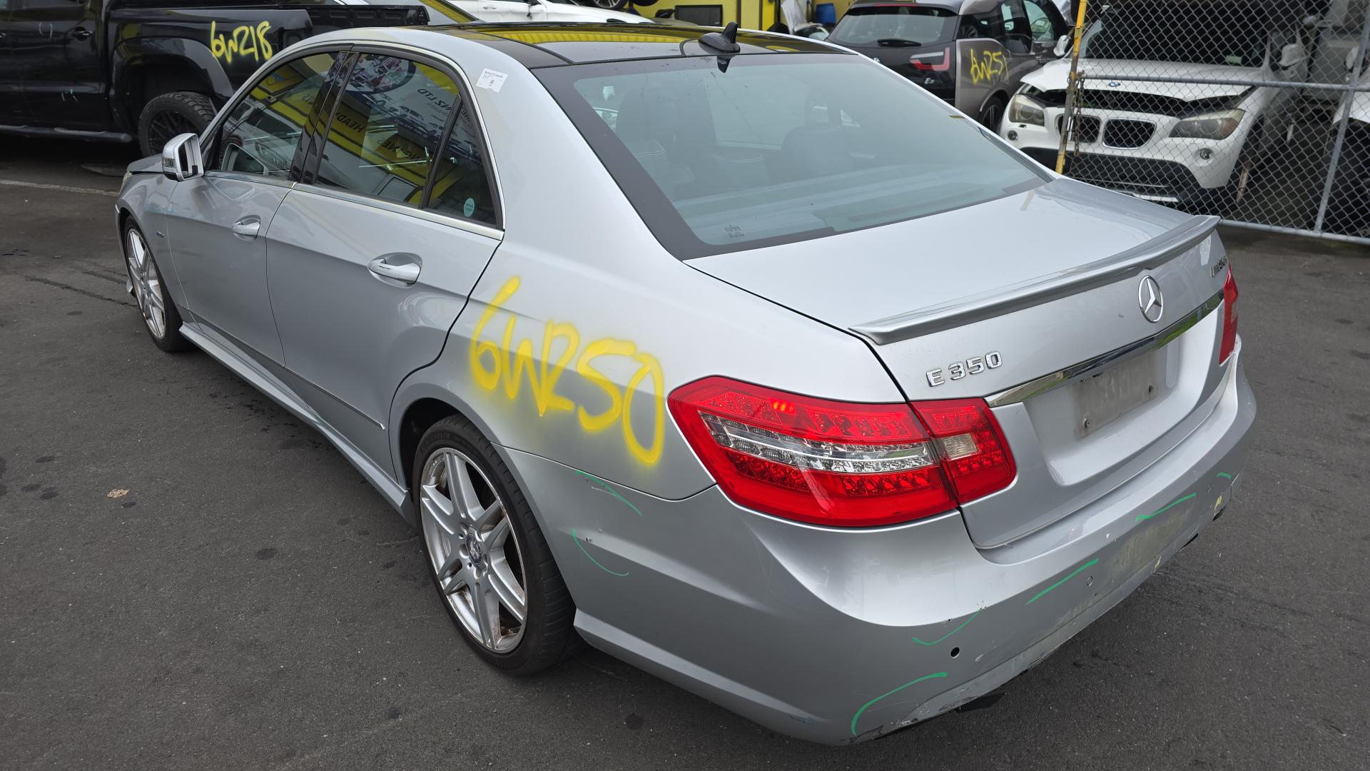 2011 E Class image 3