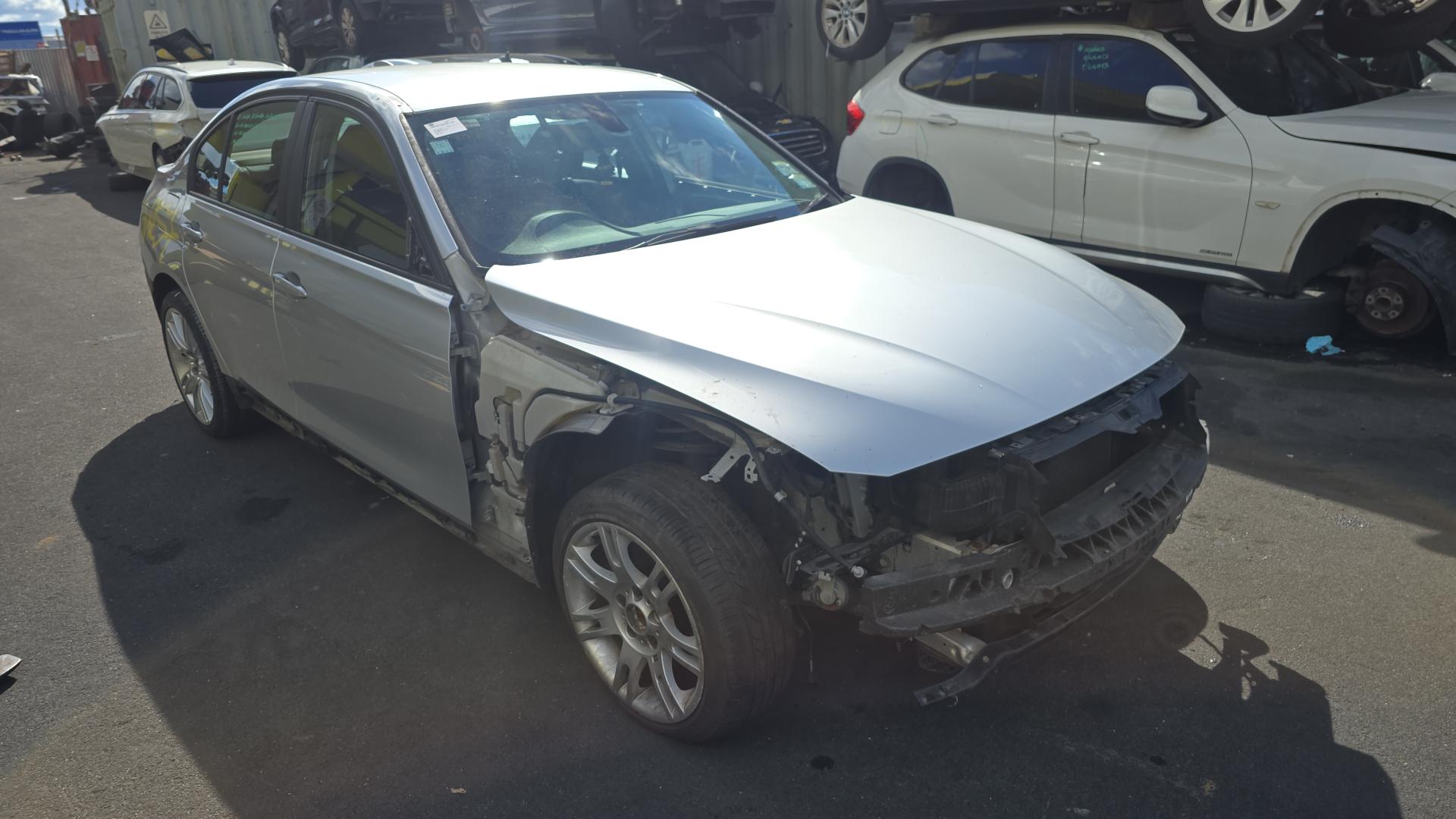 2013 3 Series image 1
