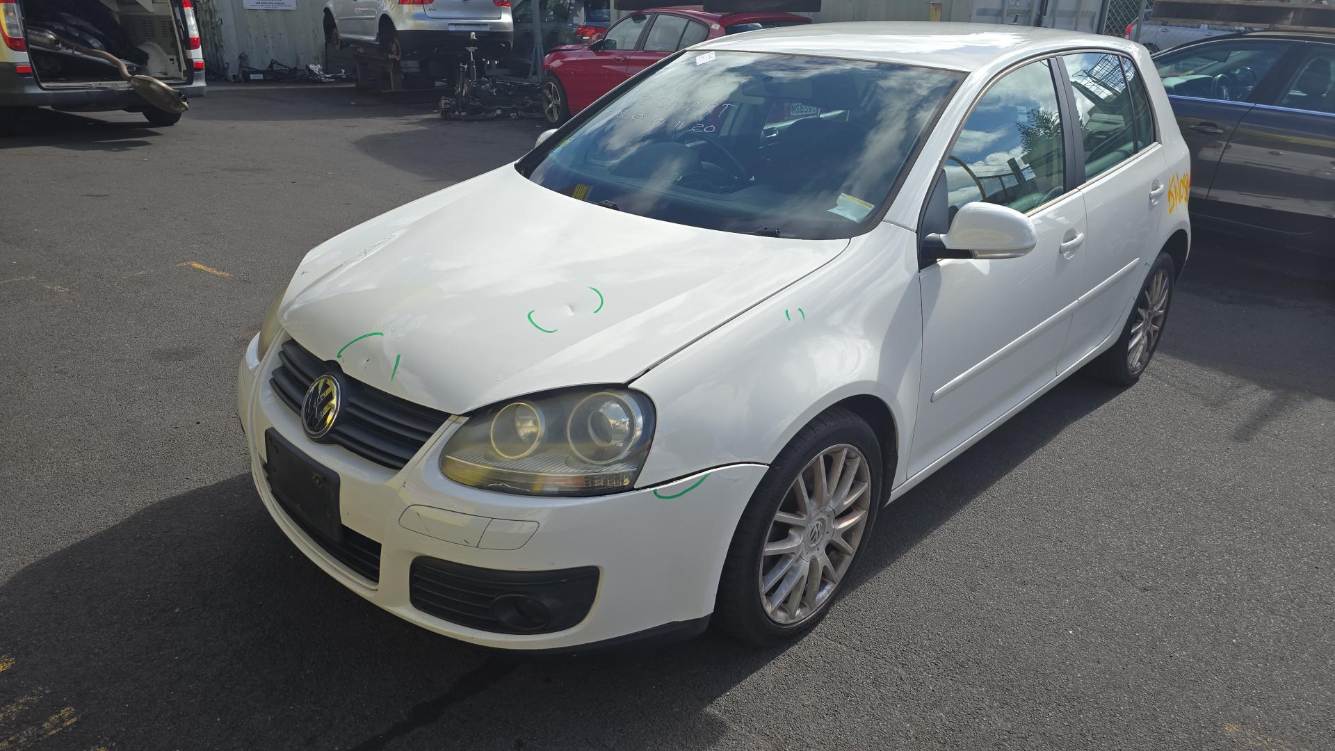 2006 Golf image 2