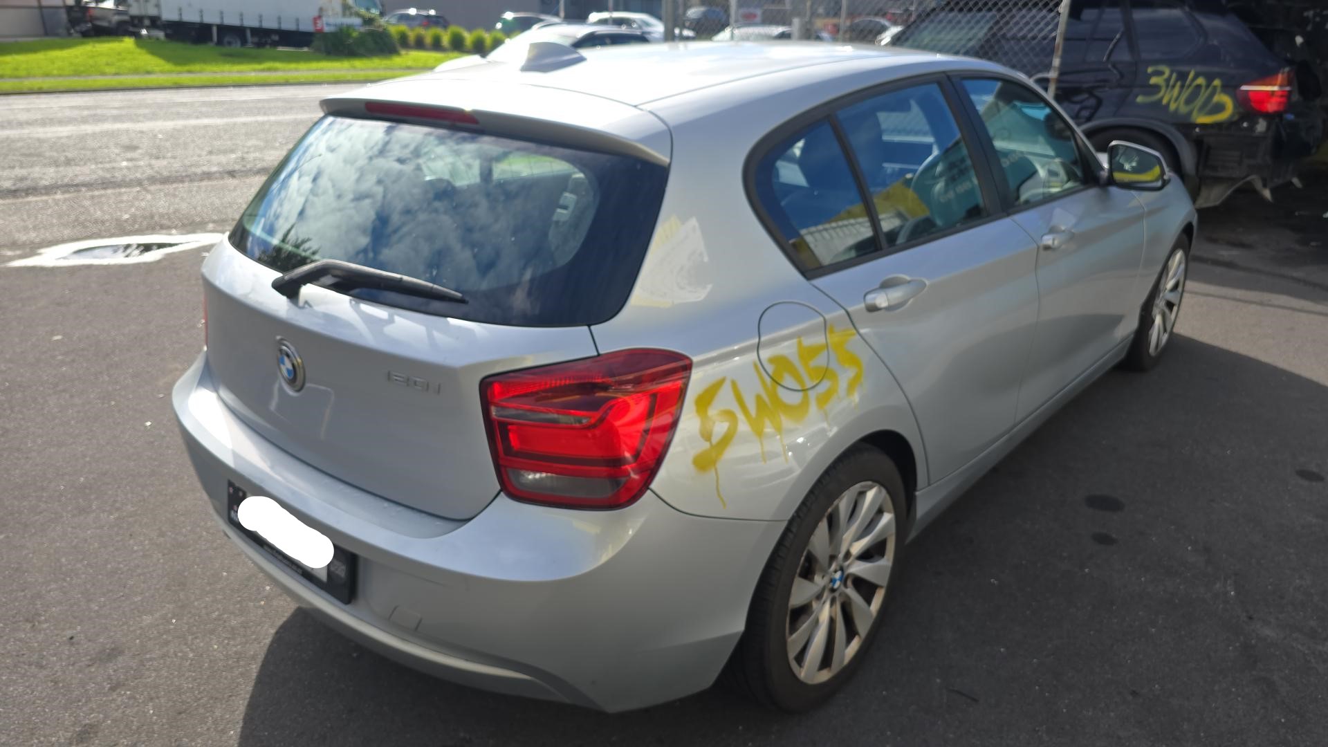 2011 1 Series image 4
