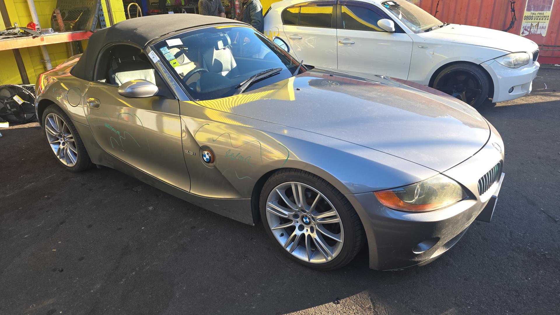 2003 Z Series image 2