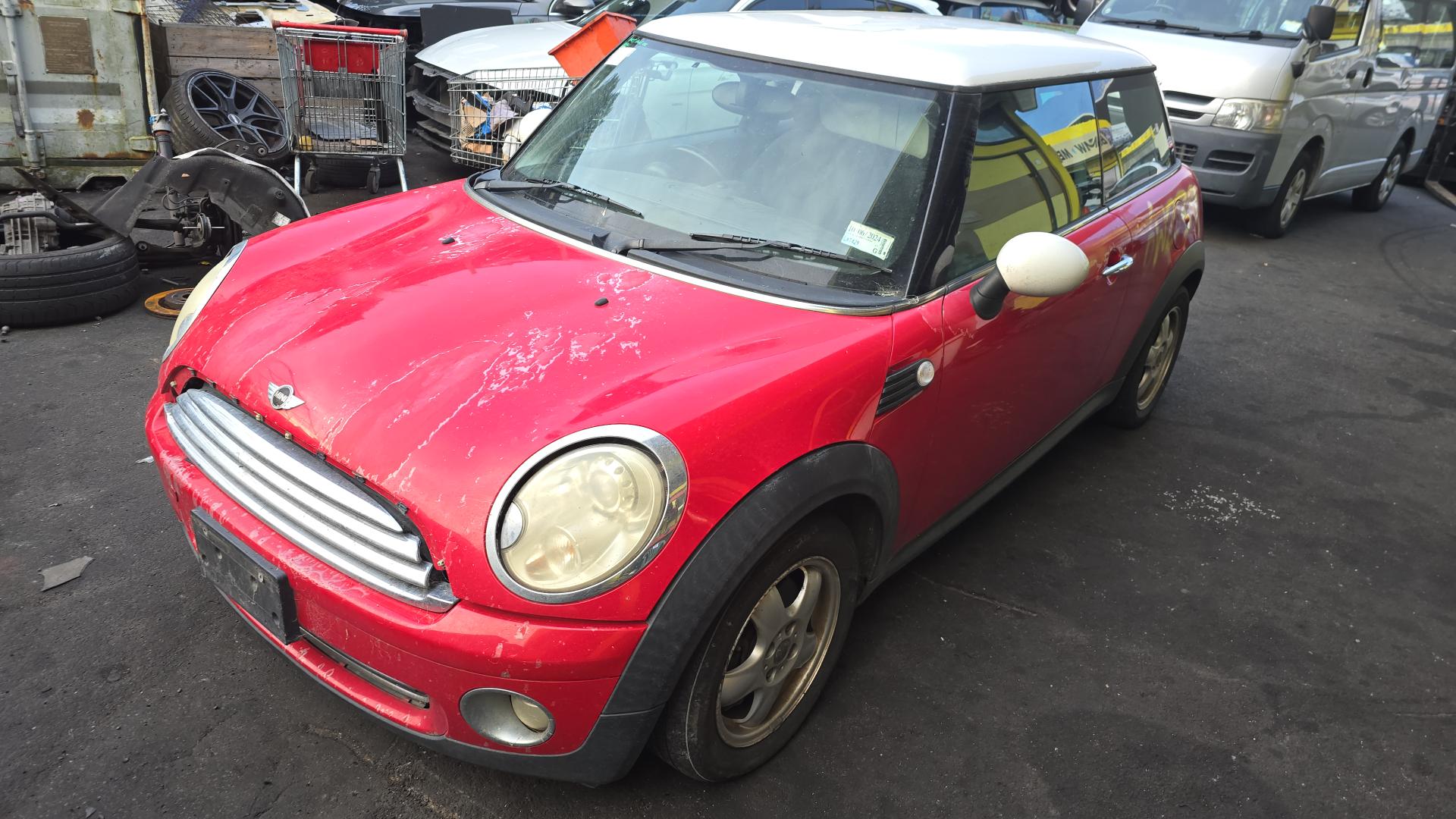 MINI R56