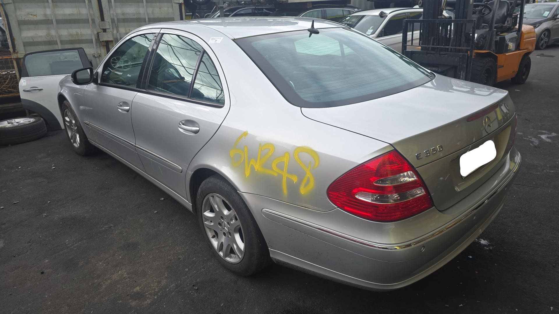2004 E Class image 3